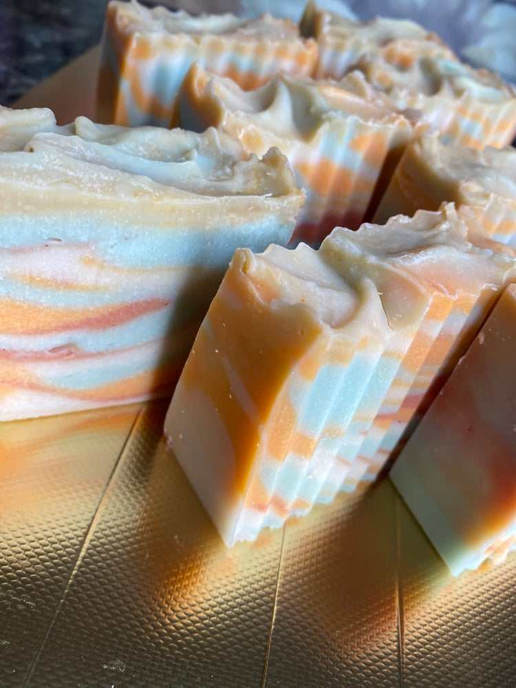 Tobacco and Bay Leaf